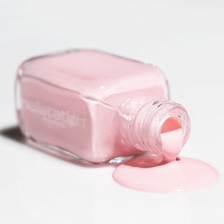 de toute beauté | Breathable and Water Permeable Nail Polish | Pink